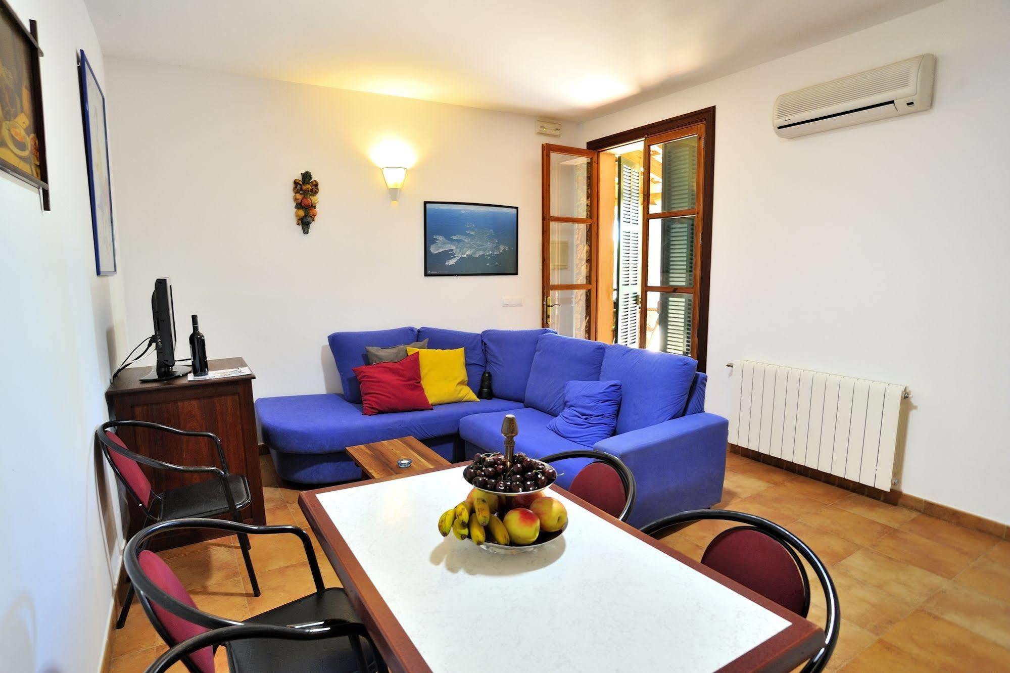 Petit Es Figueral Hotel 3*