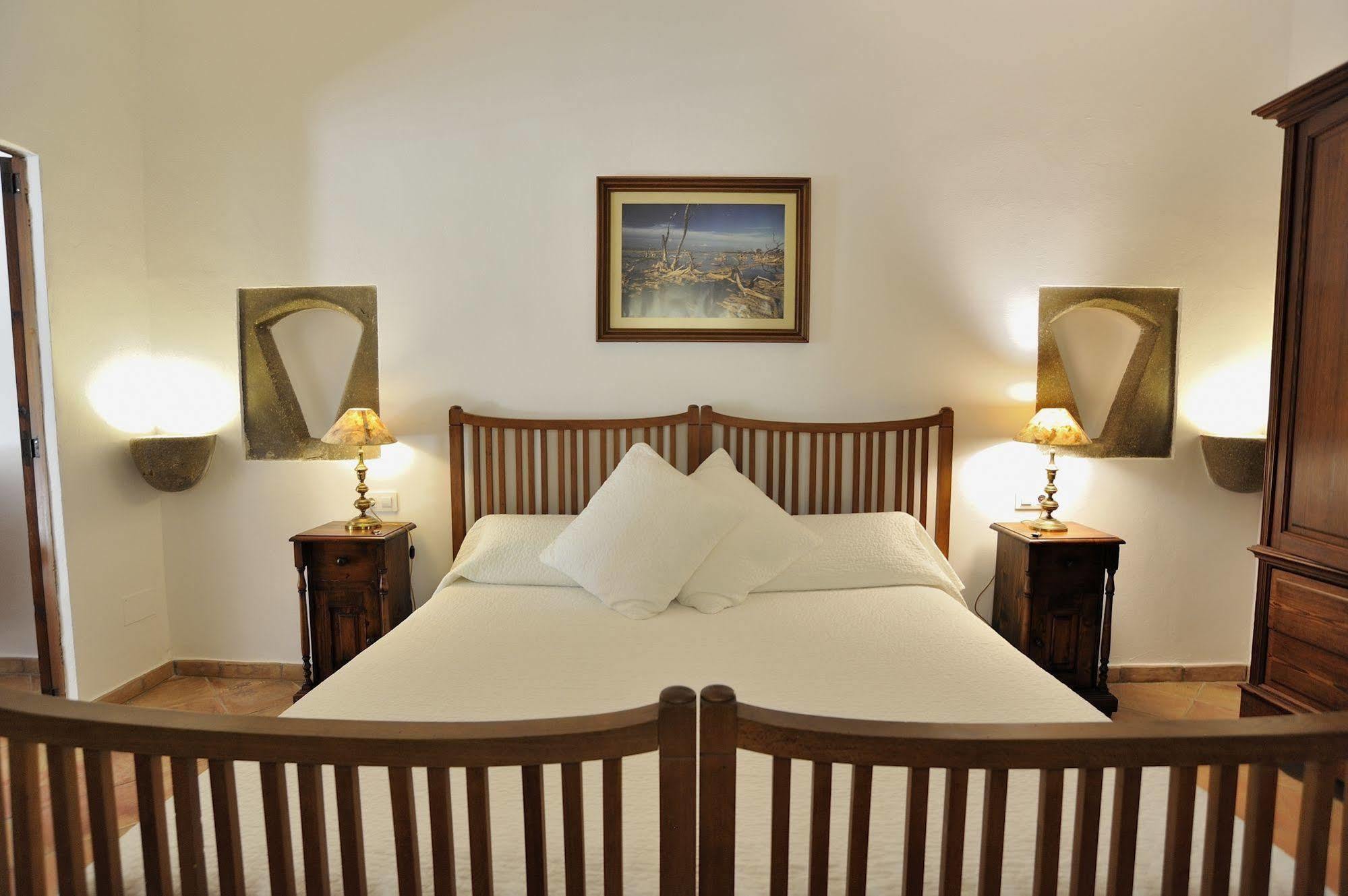 Hotel Petit Es Figueral 3*